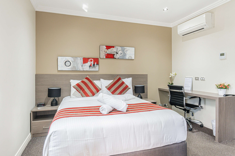Bedroom 3, Best Western Plus Camperdown Suites, Sydney