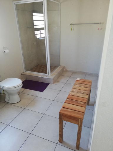 Bathroom 3, BTV Guesthouse, Ehlanzeni