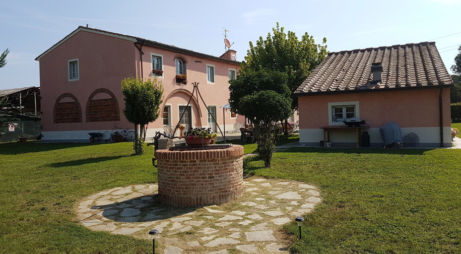 Exterior & Views 2, Casal Sant' Elena, Lucca