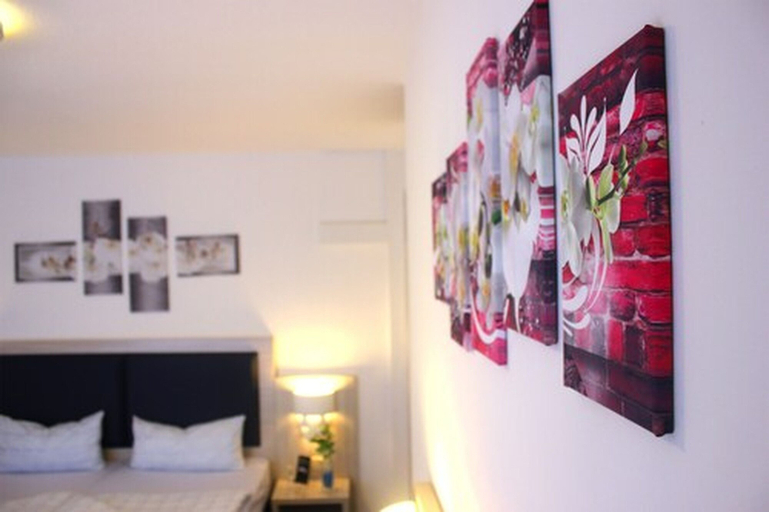 Bedroom 4, Hotel Altenwerder Hof, Hamburg