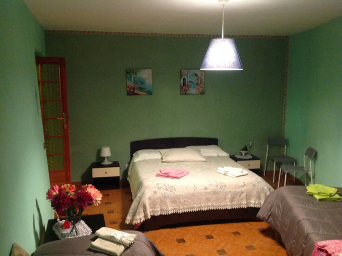 Bedroom 3, B&B Borgo Antico, Cosenza