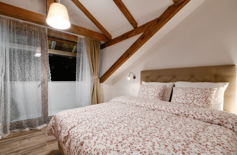 Bedroom 2, Villas Joja, Gospić