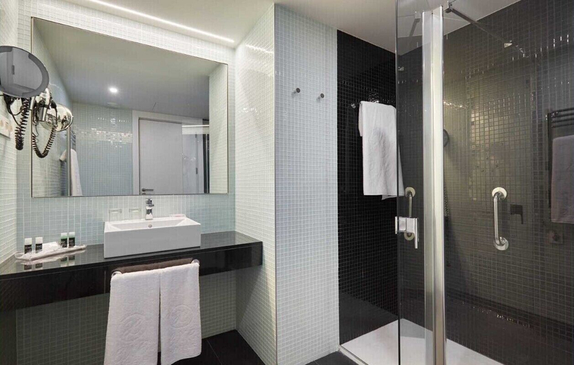 Bathroom 4, Dorma Plaza Catalunya, Barcelona