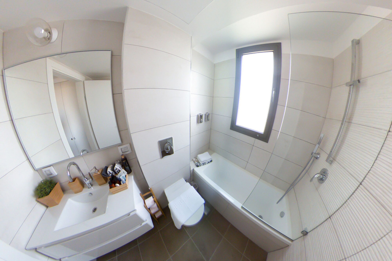 Bathroom 3, Royal haneviim Boutique palace, Jerusalem