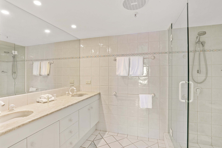 Bathroom 4, De Ville Apartments, Gold Coast