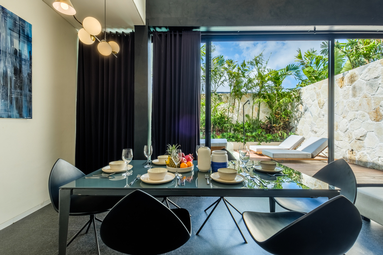Dining Room 4, Alex Villas Complex N1, Badung