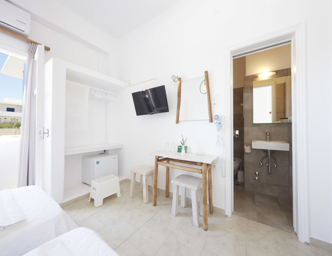 Bedroom 2, Londos, South Aegean