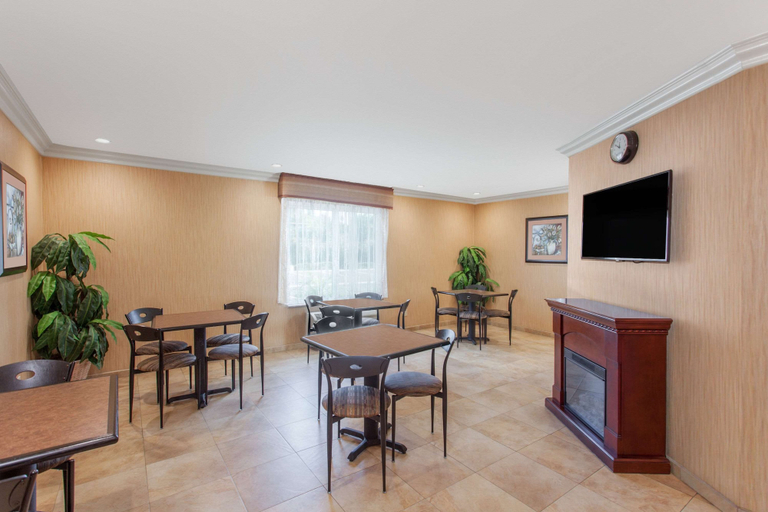 Others 4, Days Inn by Wyndham Carlsbad, San Diego