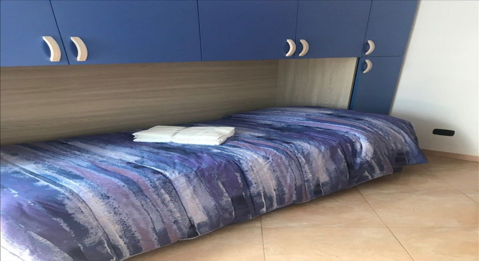 Bedroom 4, Villa Angelina, Taranto
