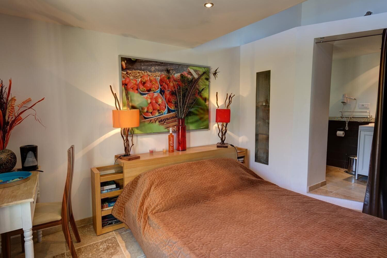 Bedroom 4, Les Gargoulettes, Vaucluse
