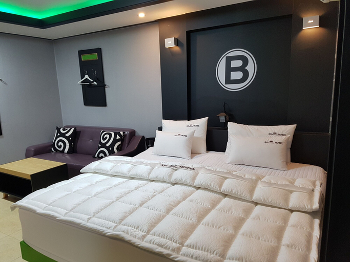 Bedroom 3, Business Hotel, Gangseo