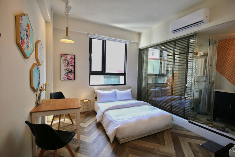 Bedroom 2, Yes Yes I am Willing, Tainan