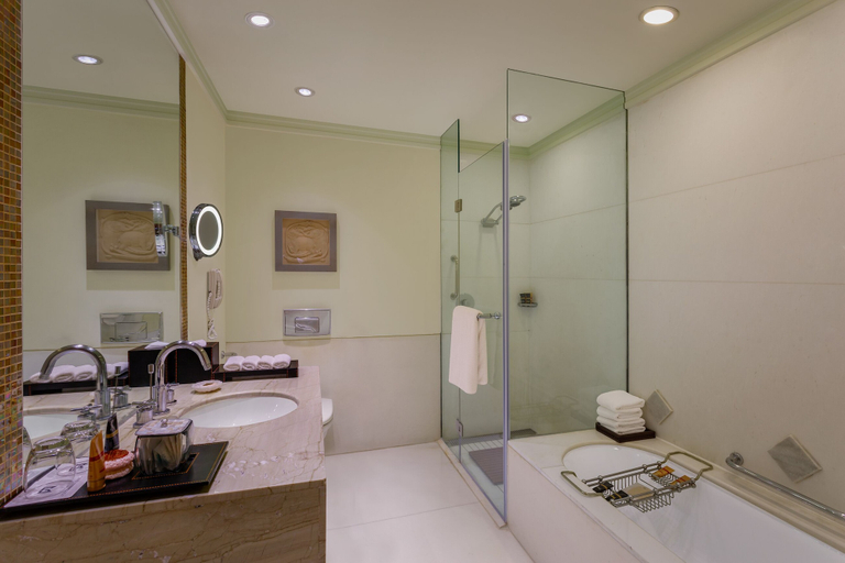 Bathroom 4, ITC Maurya, a Luxury Collection Hotel, New Delhi, Delhi