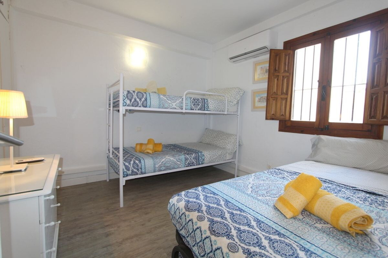 Bedroom 2, Beachfront Bliss in Fuengirola, Málaga
