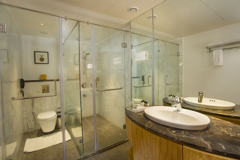 Bathroom 4, Fountain Tree by TGI, Bangalore
