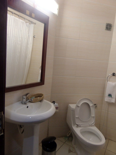 Bathroom 4, Barcelona Hotels Abuja, AbujaMun