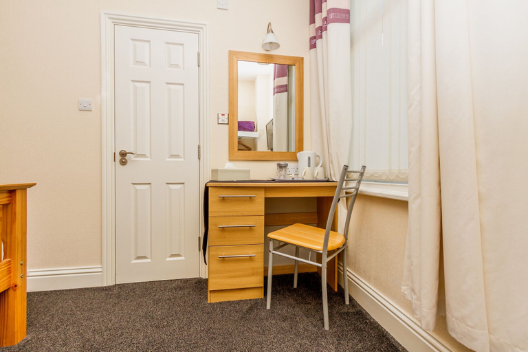 Others 4, Hawthorn House, Blackpool