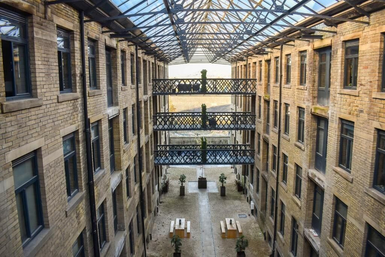 Others 4, Luxury 1-bed Apartment Bradford Free Parking, Bradford