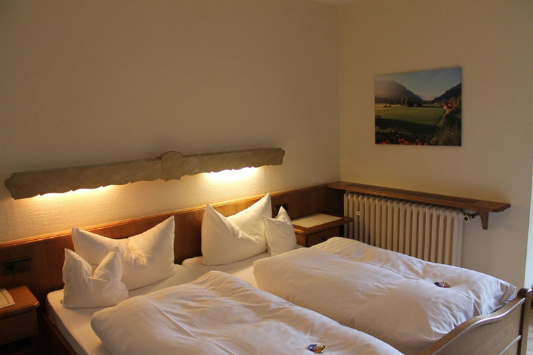 Bedroom 2, DEVA Hotel Restaurant Fischerwirt, Traunstein