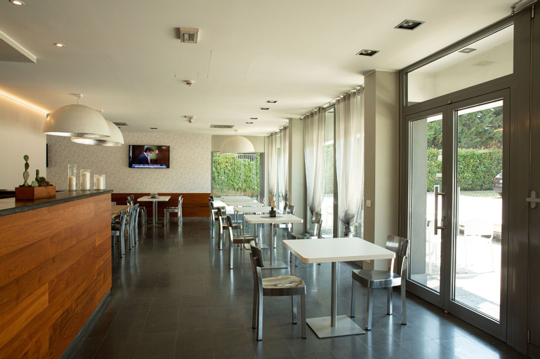 Food & Drinks 5, One Hotel & Restaurant, Bergamo