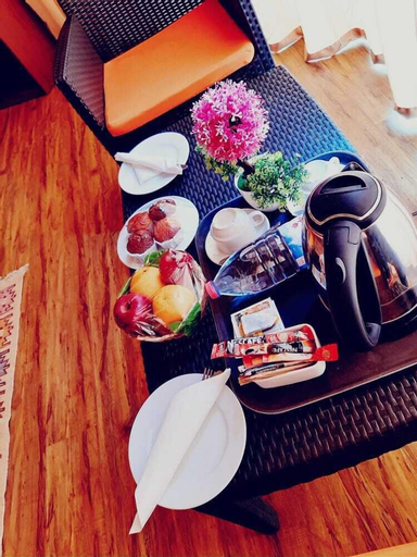 Food & Drinks 4, Sharah Luxury Camp, Aqaba