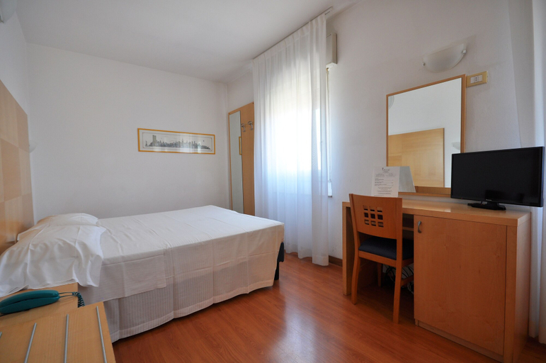 Bedroom 3, Hotel Igea, Padua