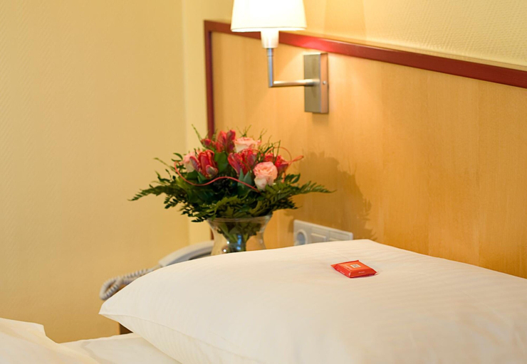 Bedroom 5, Montana Hotel Nürnberg-West, Fürth