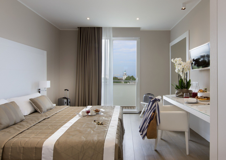Bedroom 4, Hotel Biancamano, Rimini