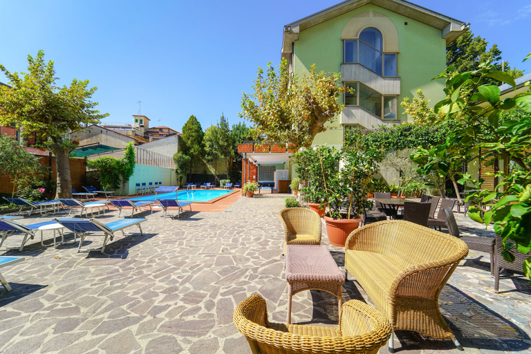 Exterior & Views 2, HG Hotel Cappelli, Pistoia