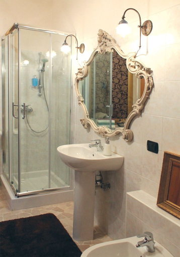 Bathroom 5, B&B Del Piazzo, Biella