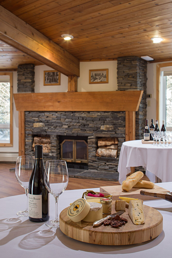 Food & Drinks 4, Rocky Mountain Ski Lodge, Division No. 15