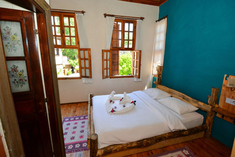 Bedroom 4, Wood House, Antalya