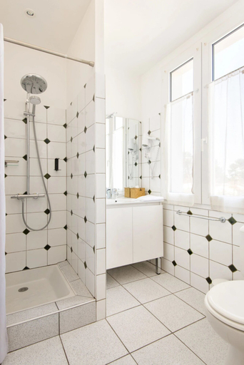 Bathroom 4, Le homard bleu, Charente-Maritime