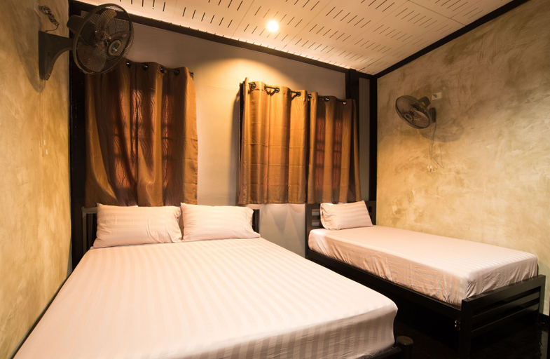 Bedroom 4, Sawatdee Guesthouse the Original, Dusit