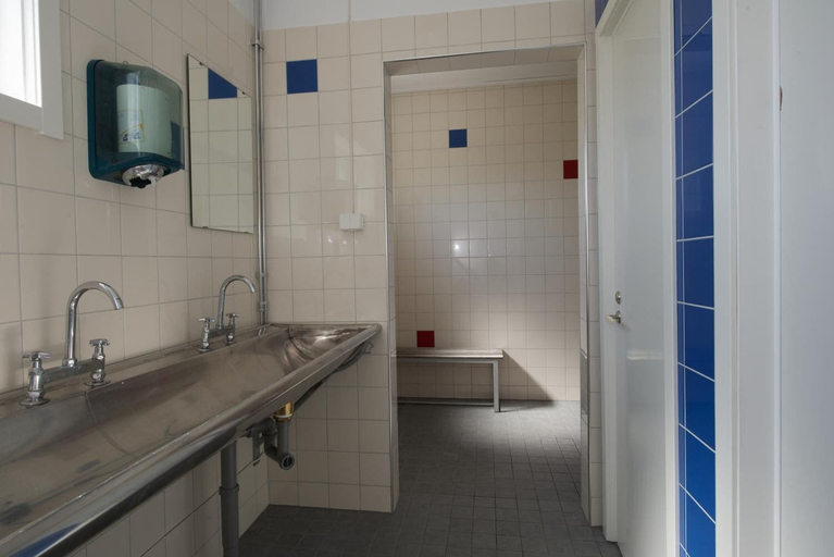 Bathroom 3, STF Bunge Vandrarhem, Gotland