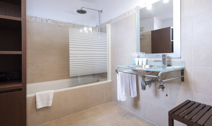 Bathroom, Attic La Nau TH 113, Tarragona