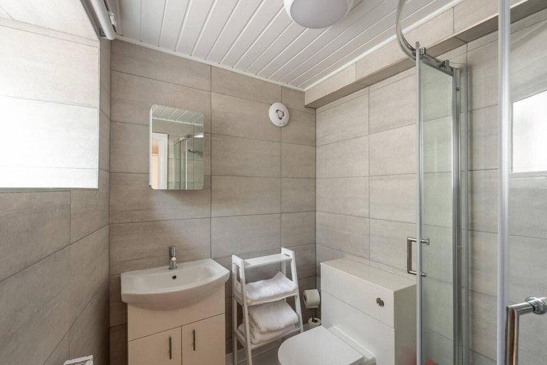 Bathroom, Beautiful 2-bed House in Egremont Milo's Place, Cumbria