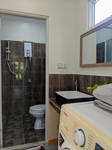 Bathroom 4, Sanssouci Kep, Kaeb