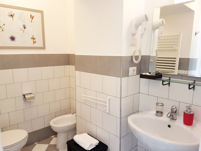 Bathroom 4, Sweet Dreams Roma, Rome