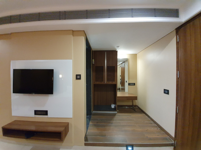 Others 5, Enrise By Sayaji Pune, Pune