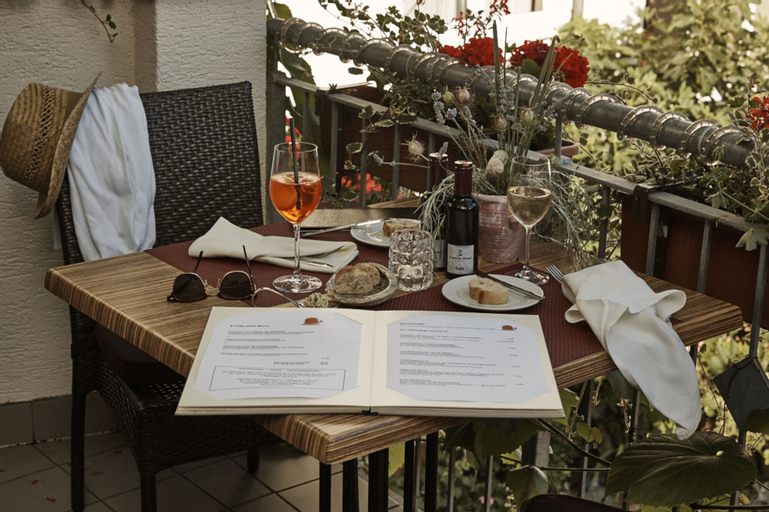 Food & Drinks 5, Central Hotel Ringhotel R��desheim, Rheingau-Taunus-Kreis