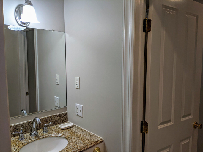 Bathroom 5, Stanton House Inn, Fairfield