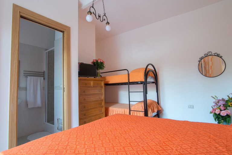 Bedroom 5, B&B Country House Il Grappolo, Salerno