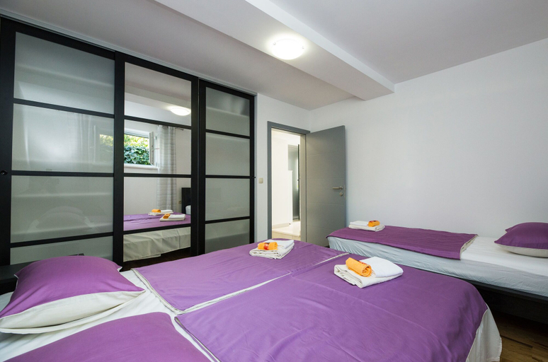 Bedroom 1, Apartments Roko, Dugi Rat