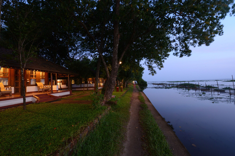 Exterior & Views 2, Coconut Lagoon - Cgh Earth, Kottayam