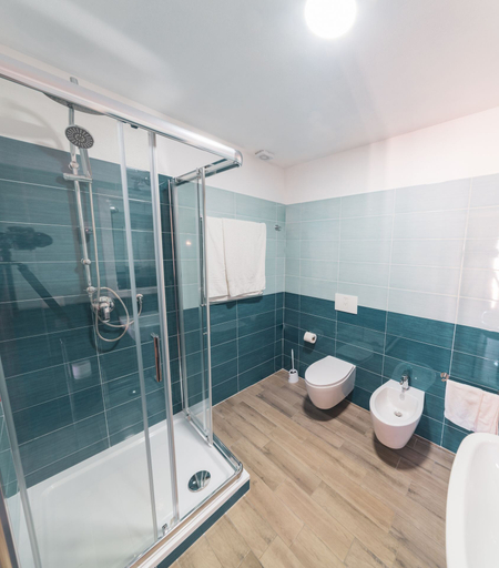 Bathroom 4, Villa Alberta Hotel, Cagliari