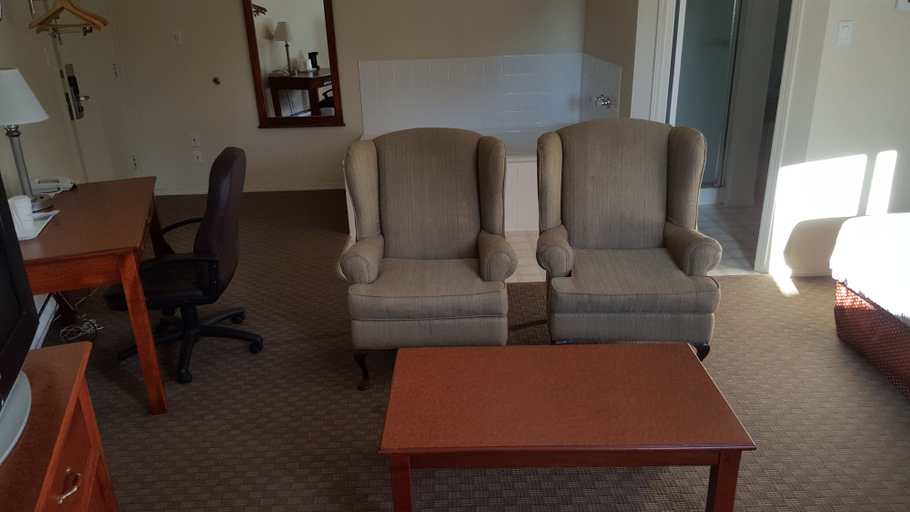 Others 5, Knights Inn Lethbridge, Division No. 2