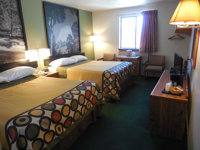 Bedroom 3, Super 8 by Wyndham Buffalo, Johnson