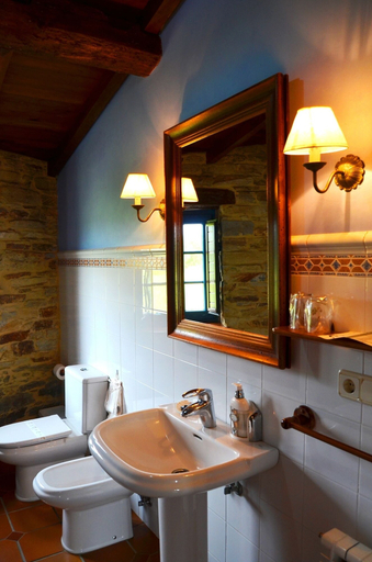 Bathroom 4, Casa Assumpta, A Coruña