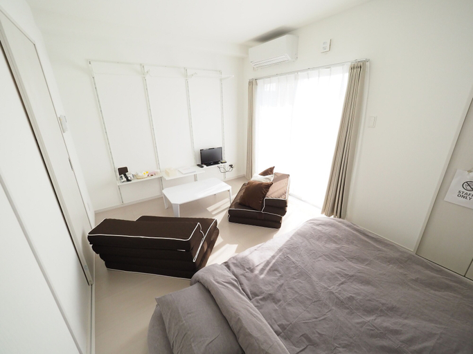 Bedroom 2, La Lumiere Oroku 201, Naha